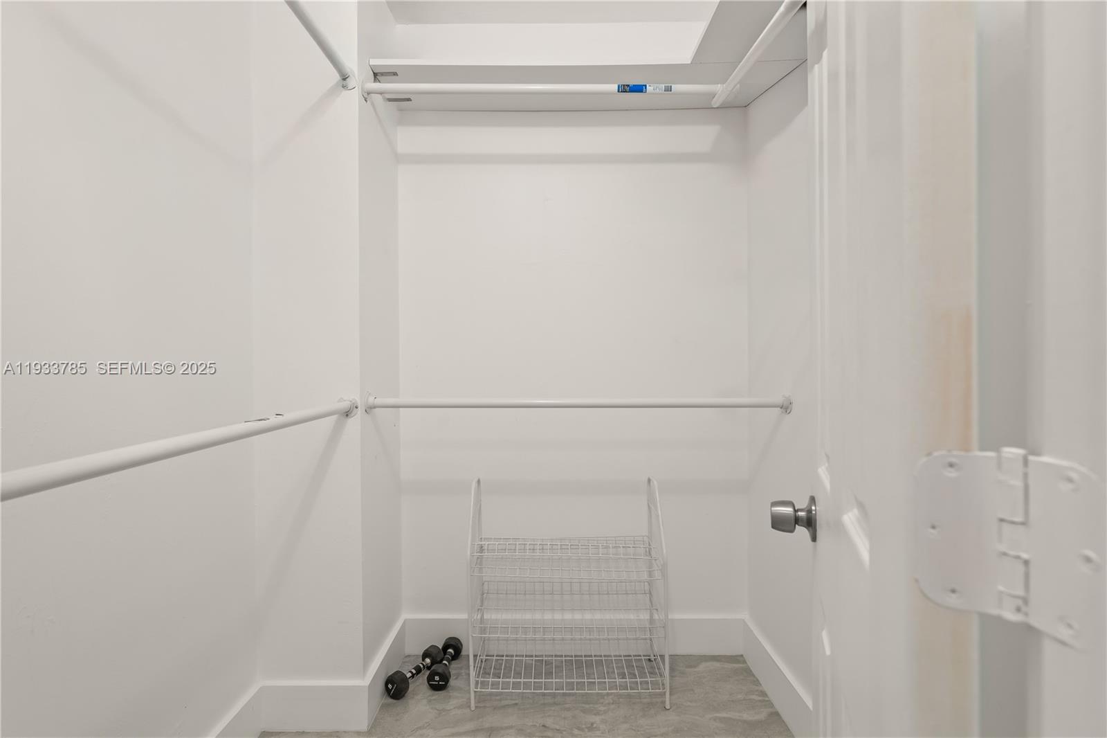1226W 2 / 2 1140 sq. ft. $ 2026-02-25 0 foto