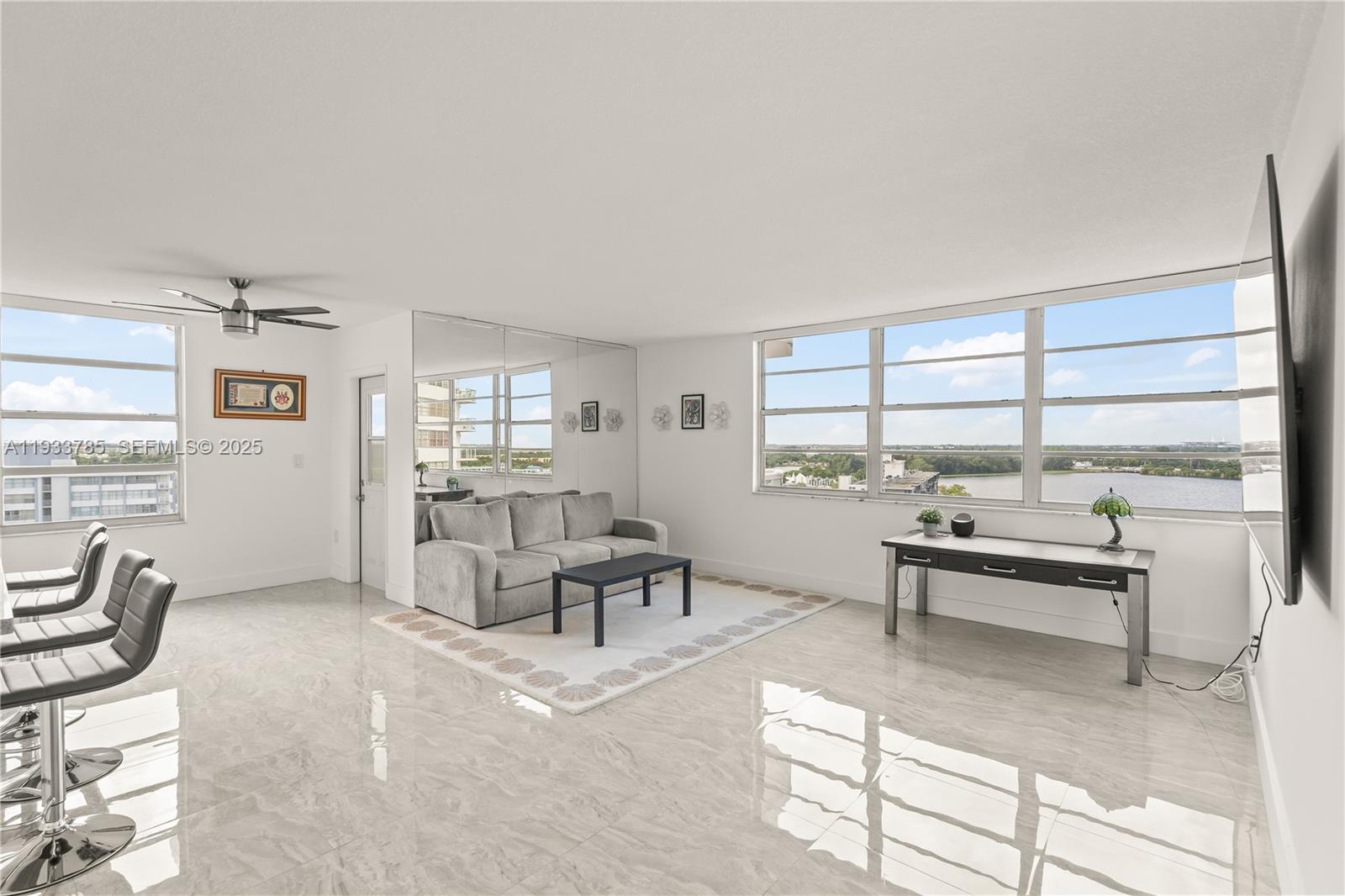 1226W 2 / 2 1140 sq. ft. $ 2026-02-25 0 foto