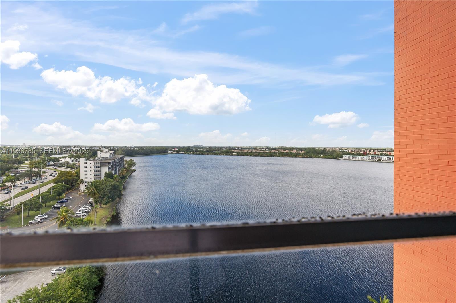 1226W 2 / 2 1140 sq. ft. $ 2026-02-25 0 foto