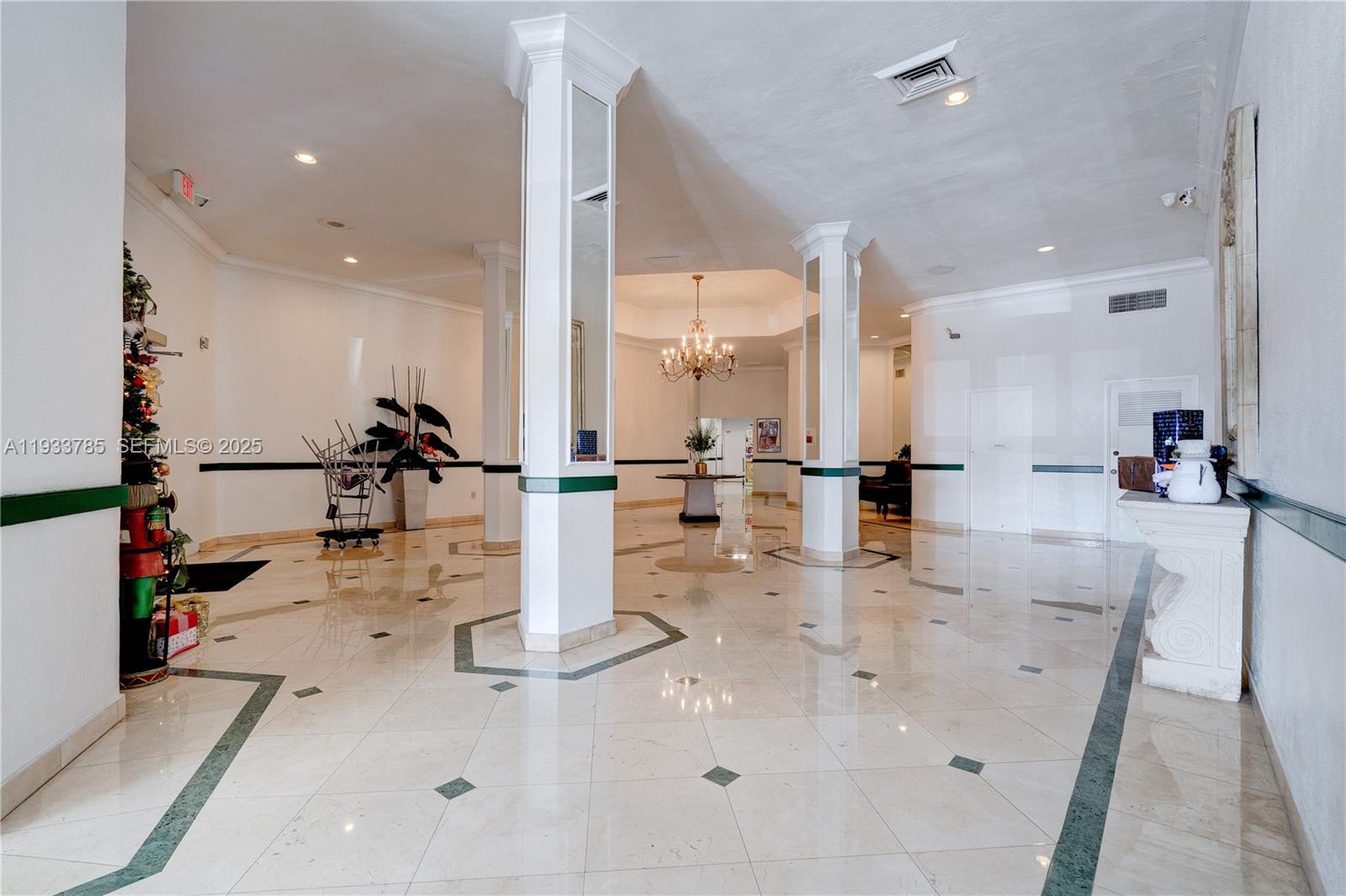 1226W 2 / 2 1140 sq. ft. $ 2026-02-25 0 foto