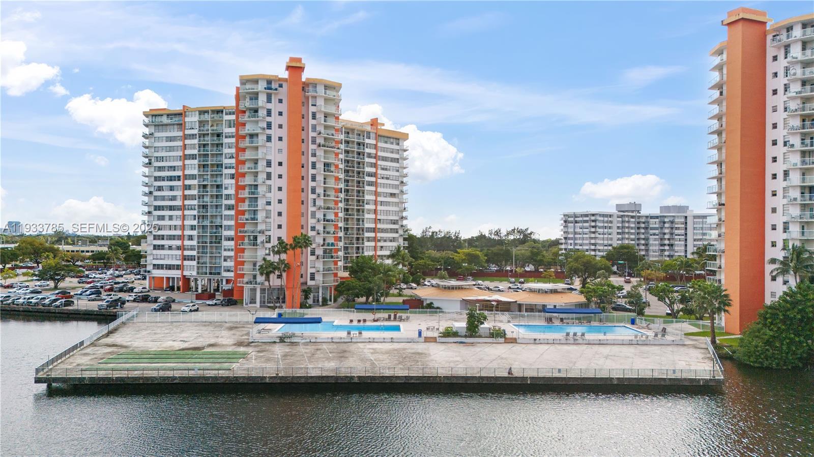 1226W 2 / 2 1140 sq. ft. $ 2026-02-25 0 foto
