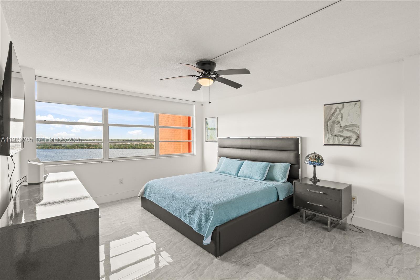 1226W 2 / 2 1140 sq. ft. $ 2026-02-25 0 foto
