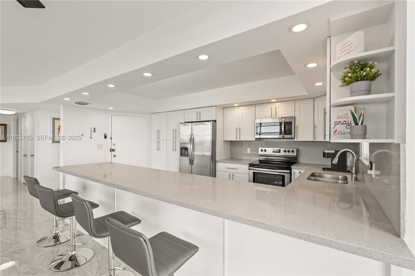 1226W 2 / 2 1140 sq. ft. $ 2026-02-25 0 foto