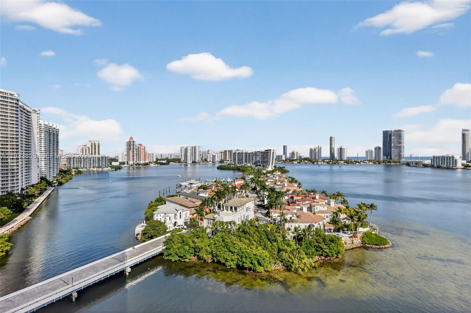 1507 2 / 2 2120 кв.футов $ 2025-12-21 0 Фото