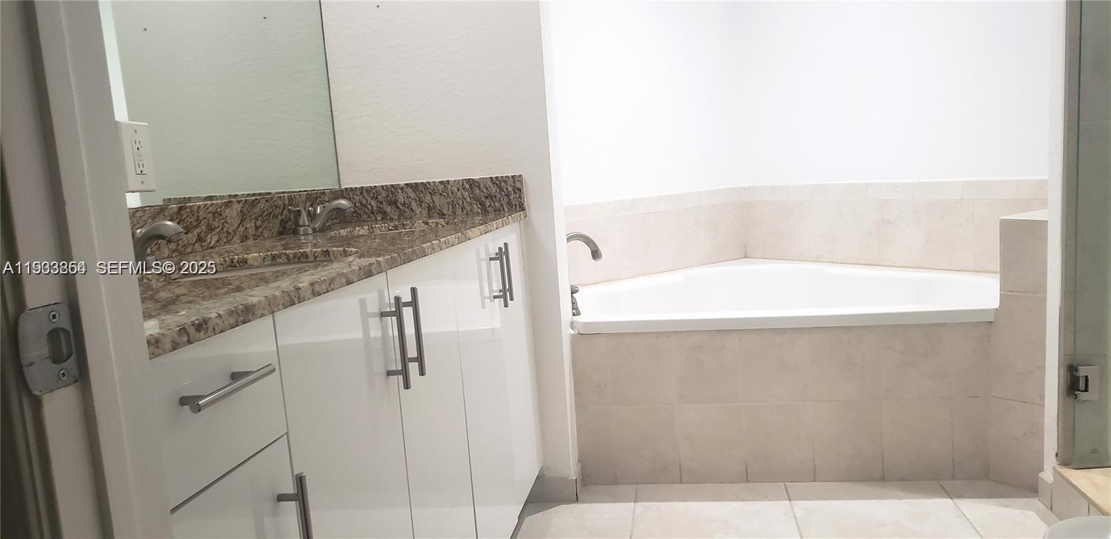 Photo of 1830 Radius Dr #517, Hollywood, Florida, 33020 -