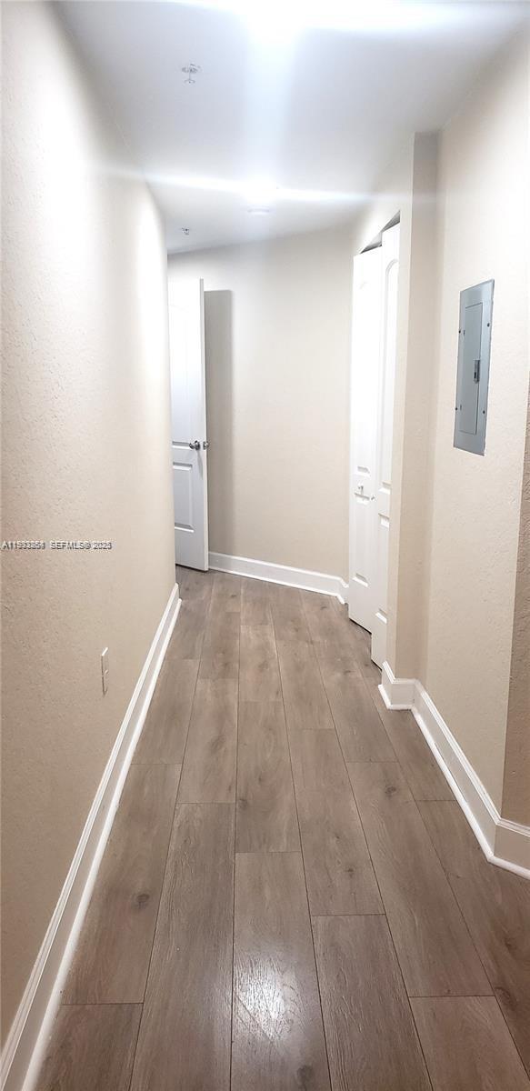 Photo of 1830 Radius Dr #517, Hollywood, Florida, 33020 - HAllway