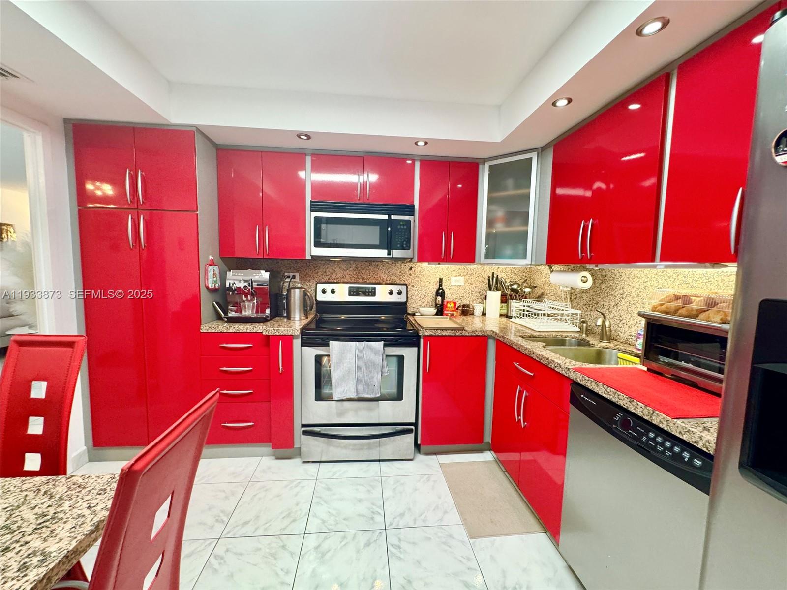 See details 1912 2 / 2 1087 sq. ft. $ 2025-12-21 0 Photo