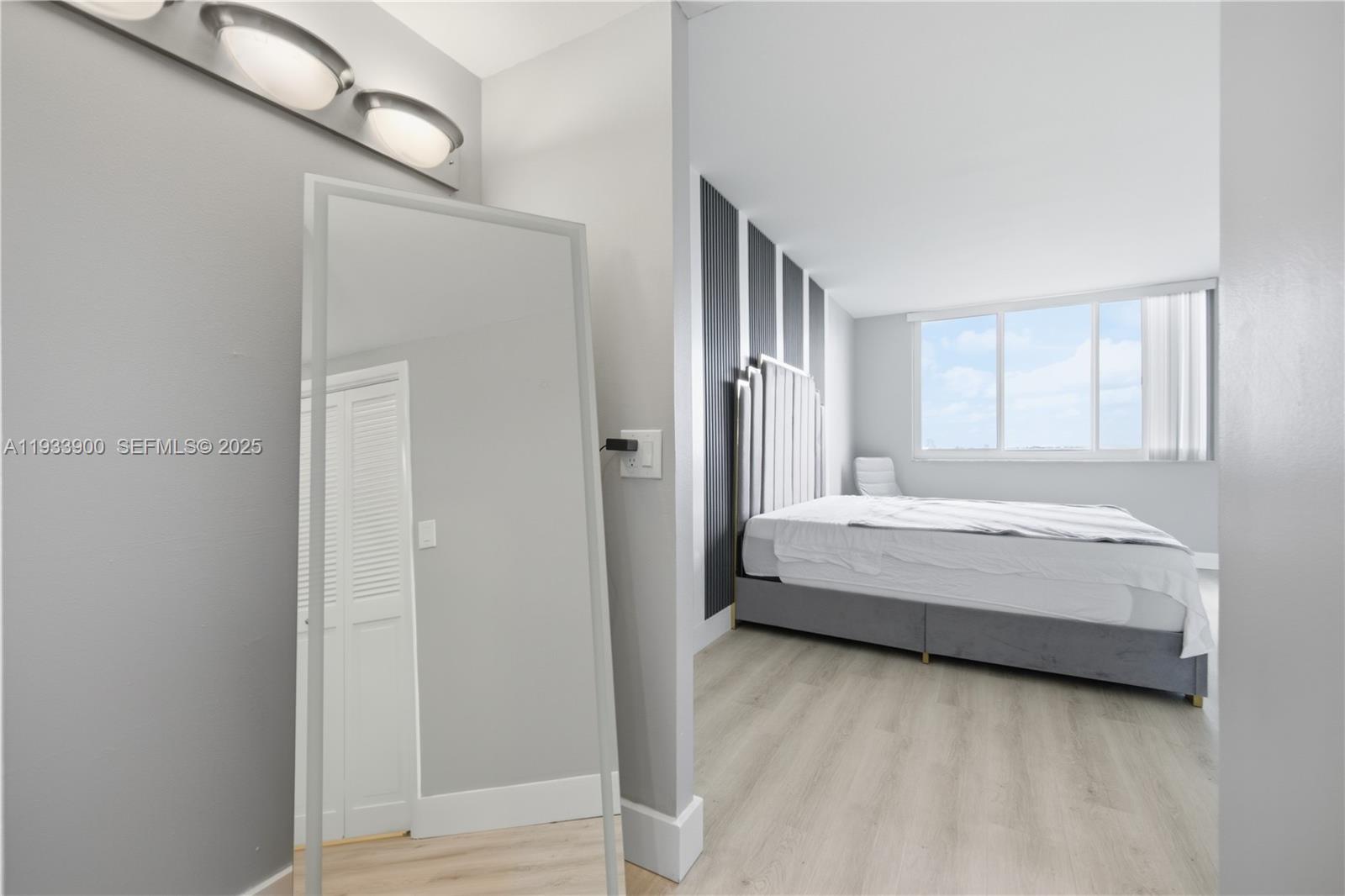 802 2 / 2 1132 sq. ft. $ 2025-12-21 0 foto