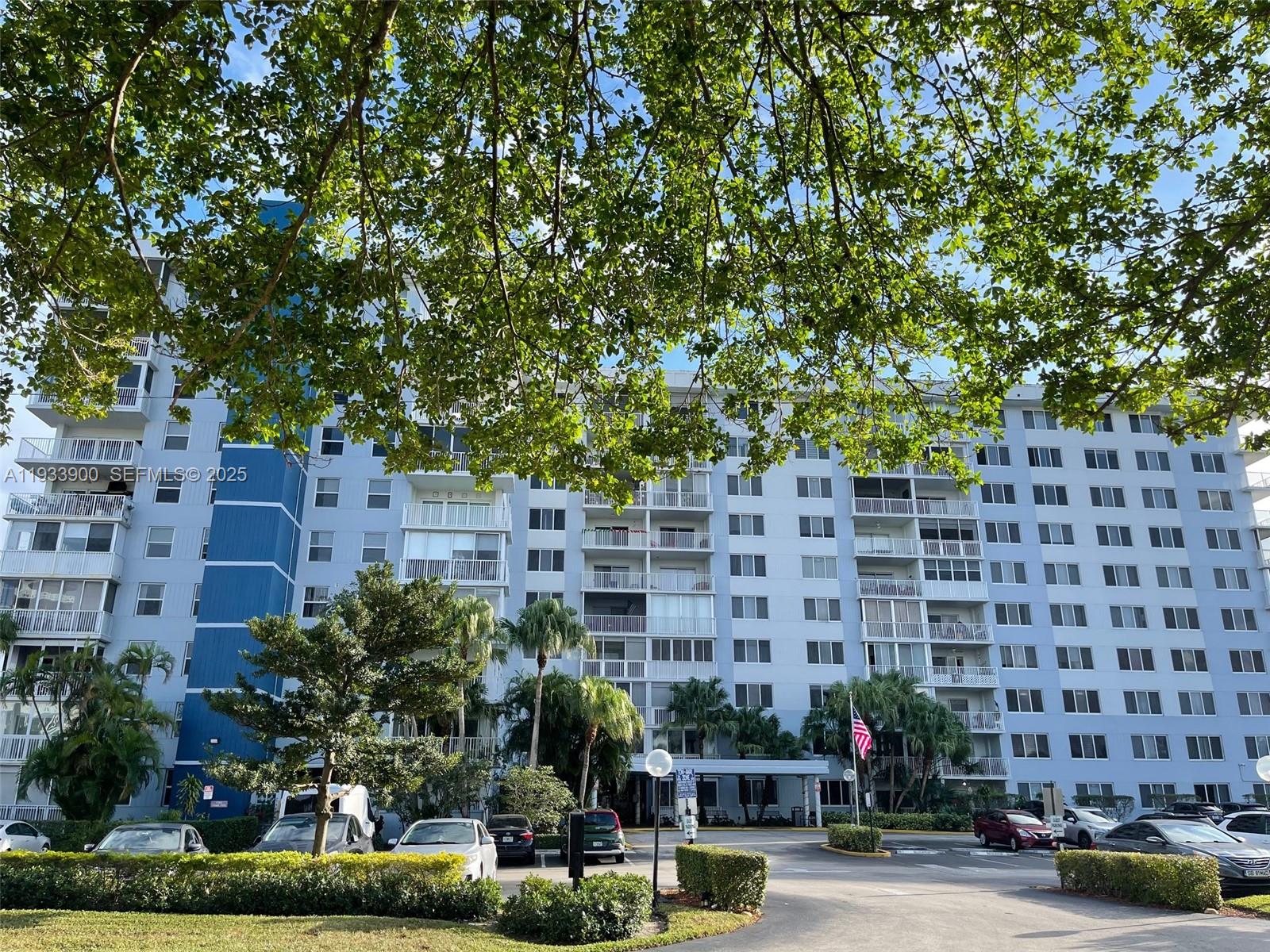 802 2 / 2 1132 sq. ft. $ 2025-12-21 0 foto