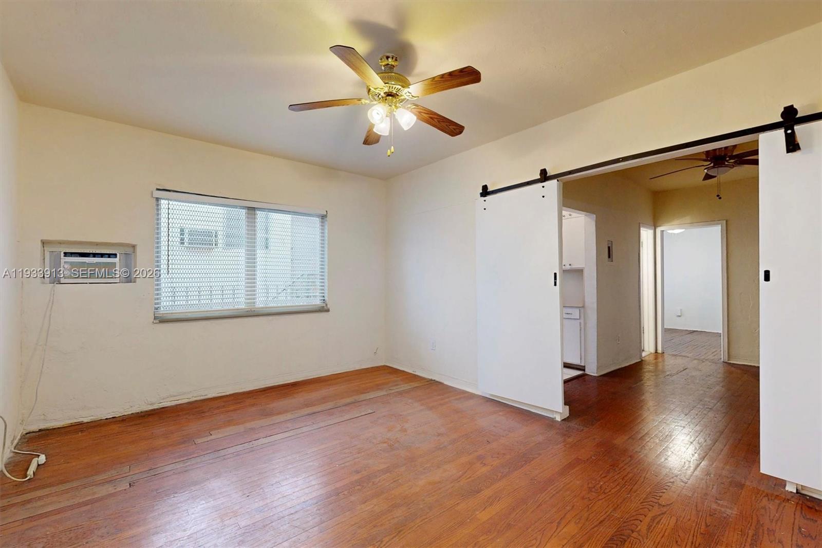   /   sq. ft. $ 2025-12-21 0 foto