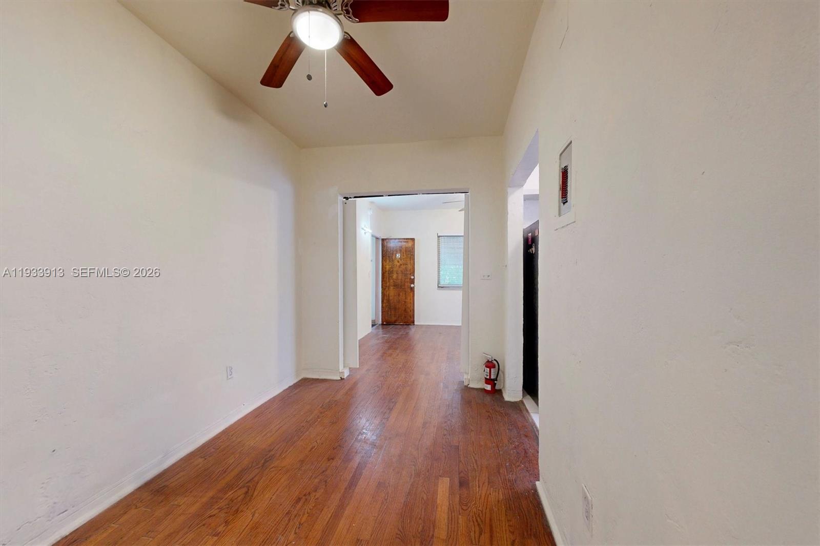   /   sq. ft. $ 2025-12-21 0 foto