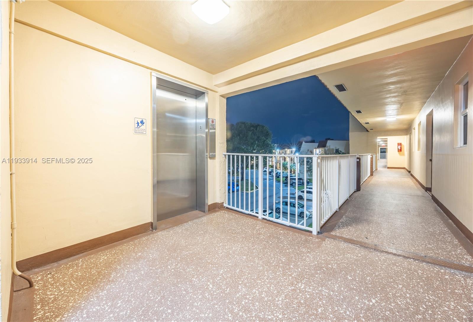 Ver detalles 309 2 / 2 850 sq. ft. $ 2026-05-28 0 foto