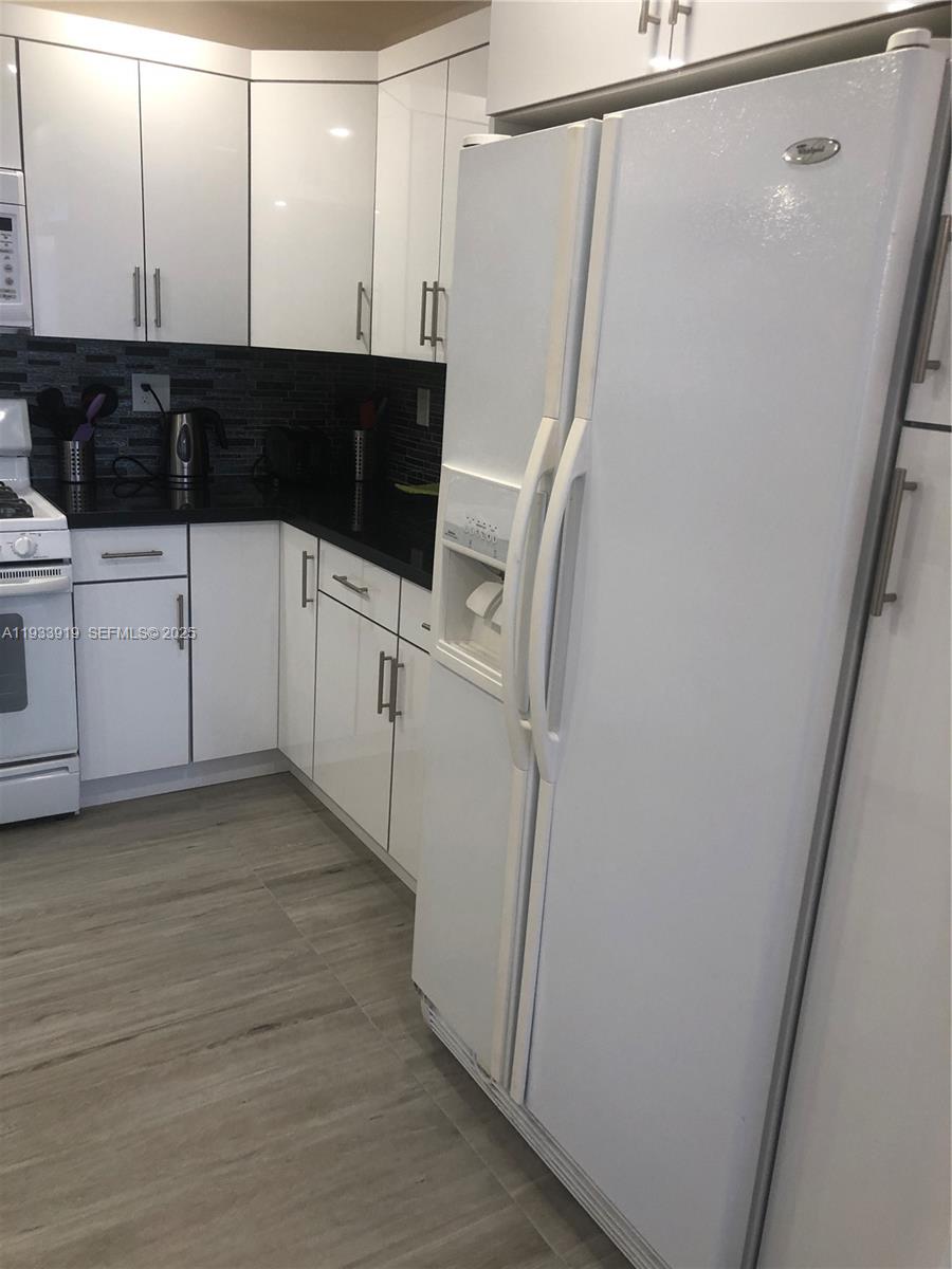 Photo of 2030 Ocean Dr  #1826, Hallandale Beach, Florida, 33009 - 