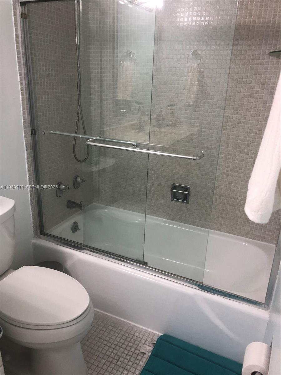 Photo of 2030 Ocean Dr  #1826, Hallandale Beach, Florida, 33009 - 