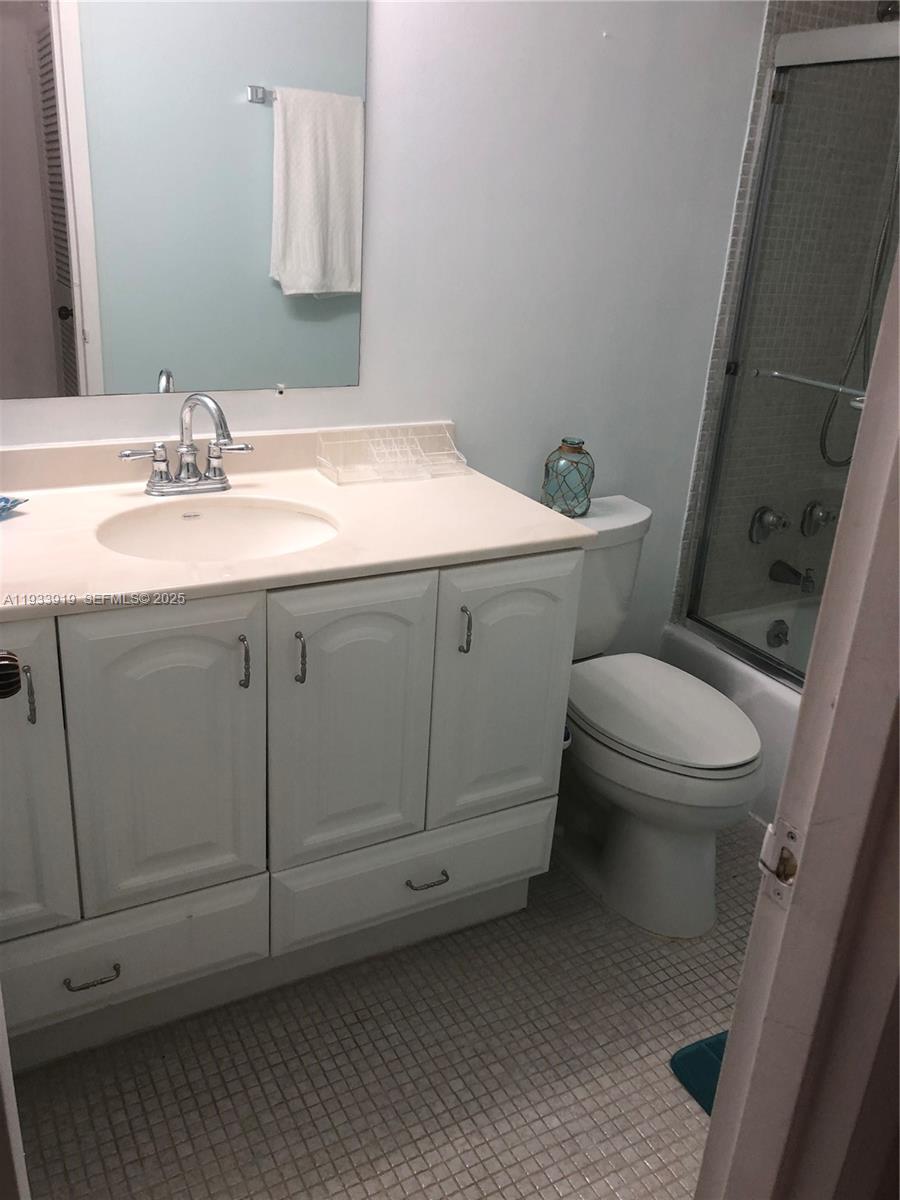 Photo of 2030 Ocean Dr  #1826, Hallandale Beach, Florida, 33009 - 