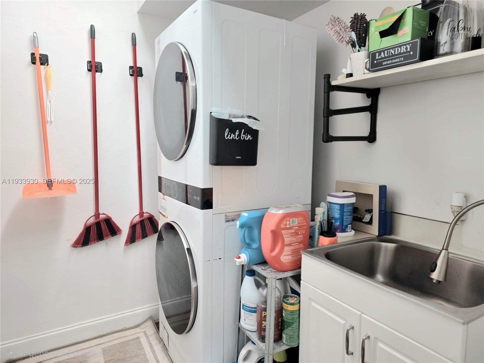 9329 4 / 3 2060 sq. ft. $ 2025-12-21 0 Photo