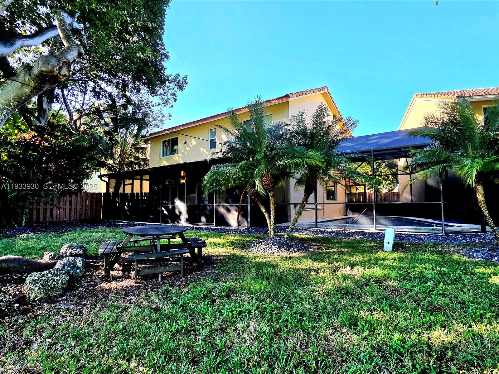 9329 4 / 3 2060 sq. ft. $ 2025-12-21 0 Photo