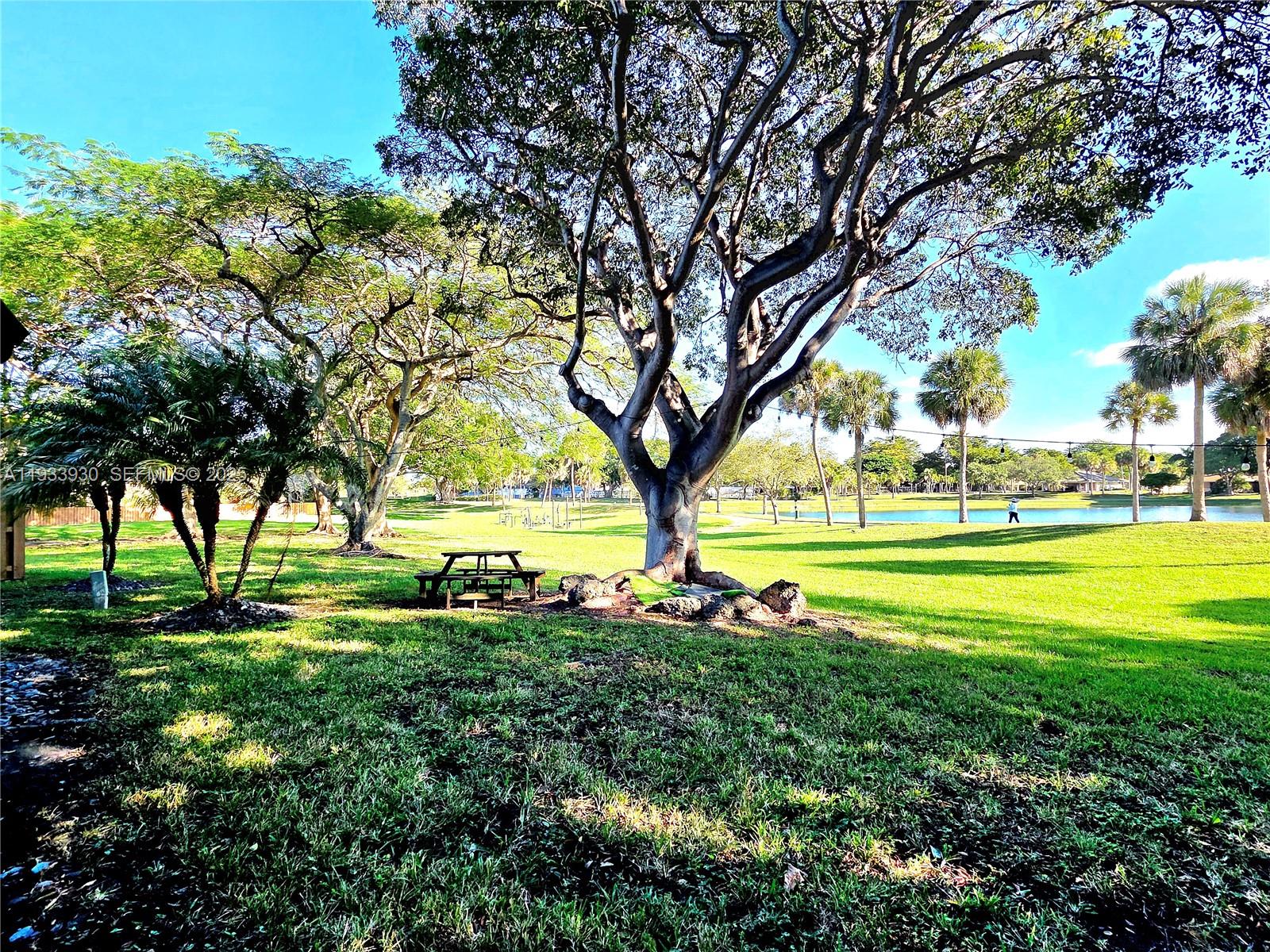 9329 4 / 3 2060 sq. ft. $ 2025-12-21 0 Photo