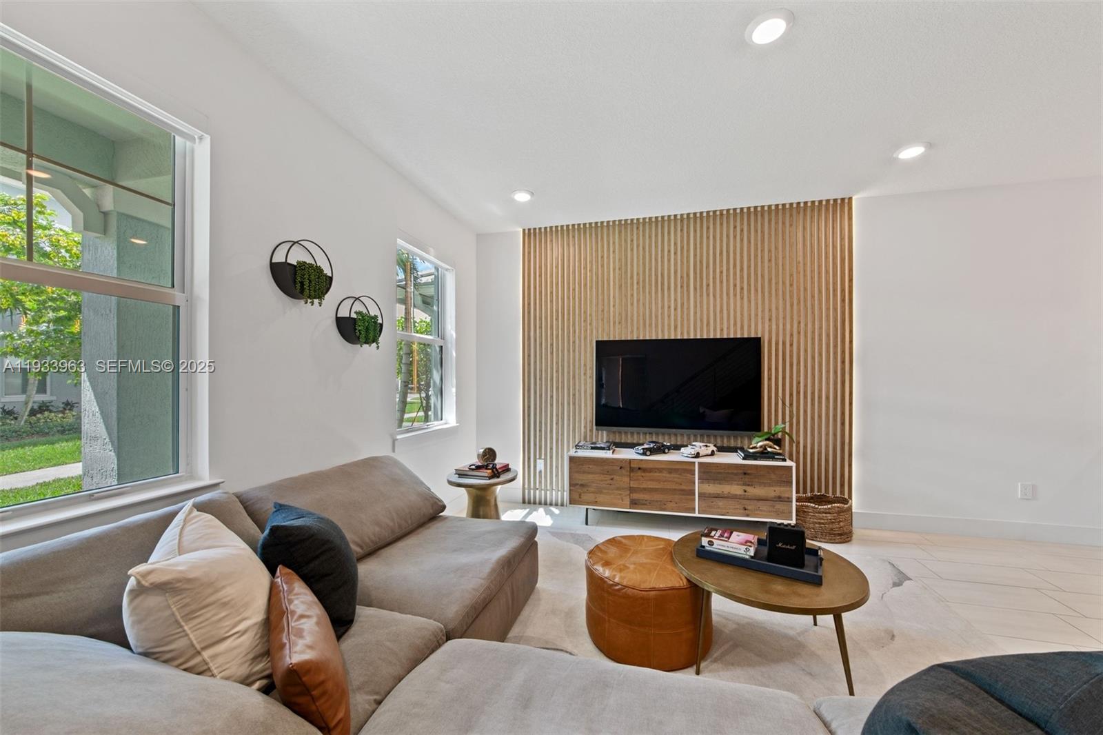 5180 3 / 3 1421 кв.футов $ 2025-12-21 0 Фото