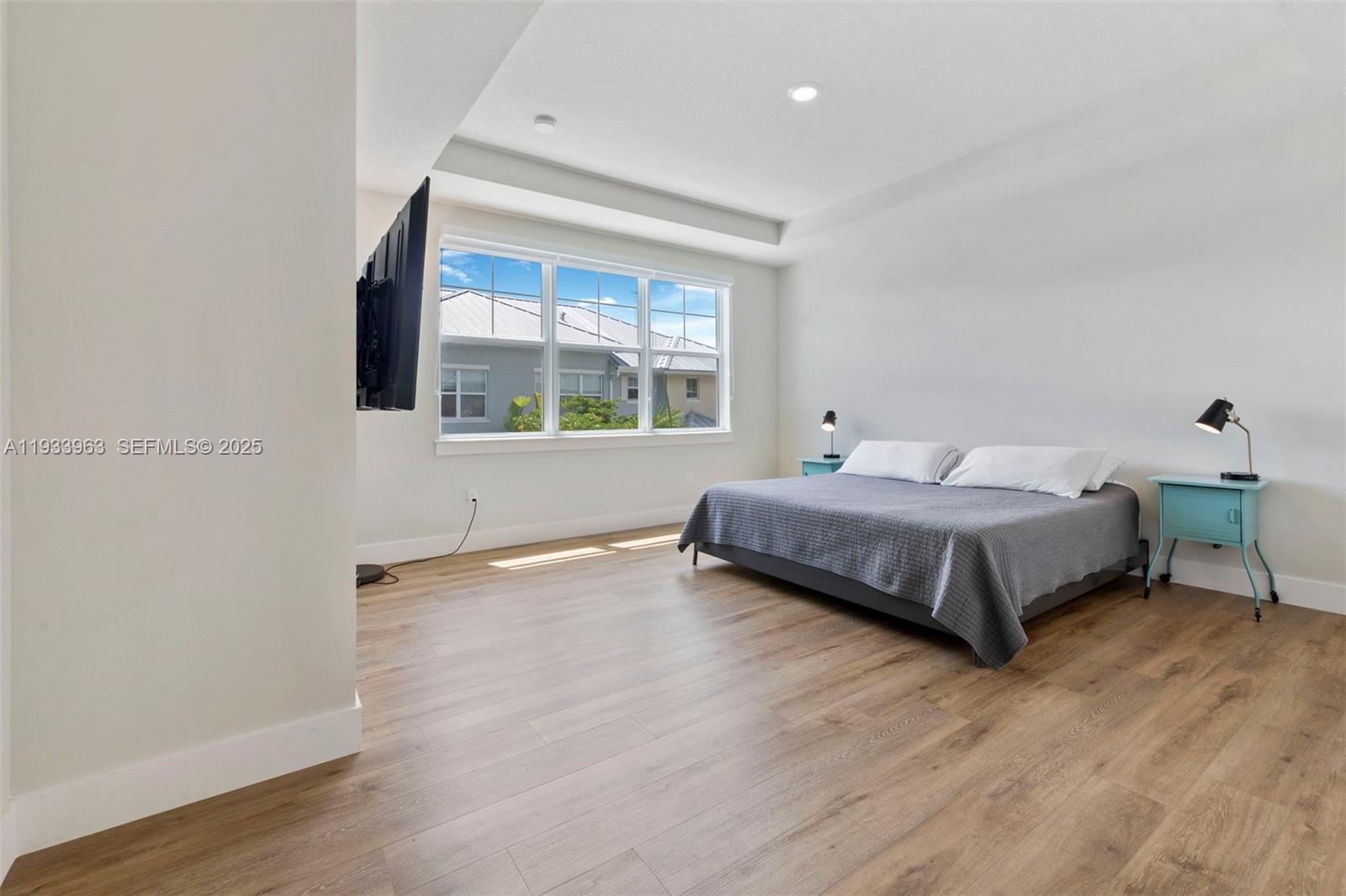 5180 3 / 3 1421 кв.футов $ 2025-12-21 0 Фото