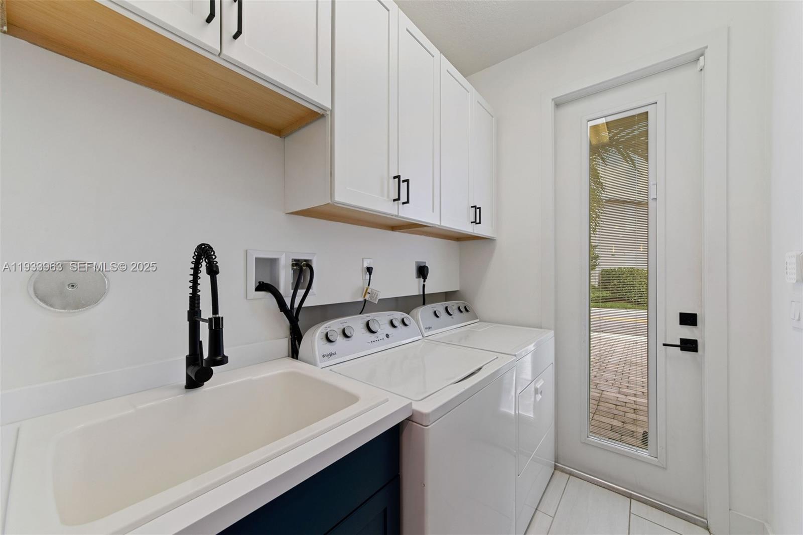 5180 3 / 3 1421 кв.футов $ 2025-12-21 0 Фото