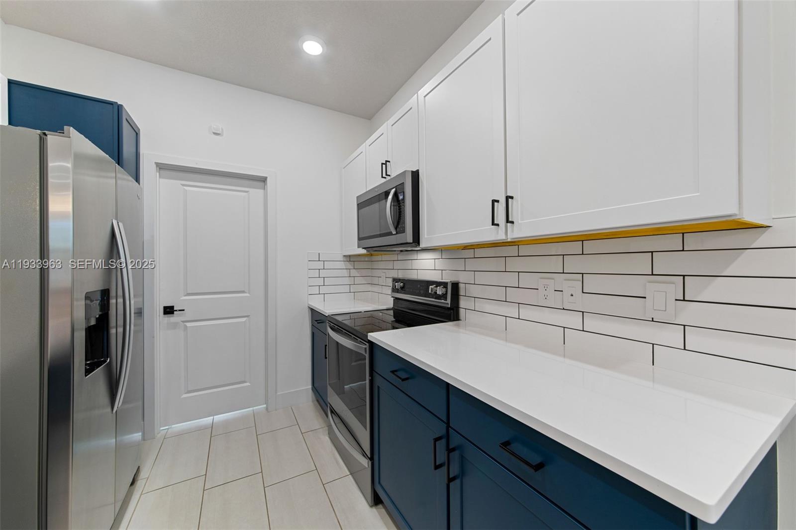 5180 3 / 3 1421 кв.футов $ 2025-12-21 0 Фото