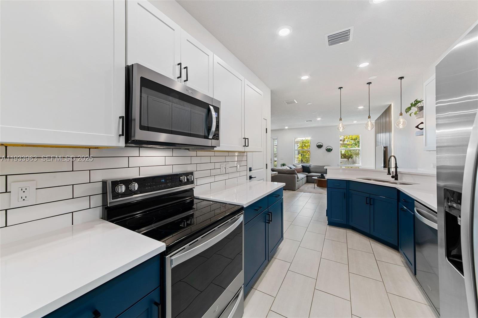 5180 3 / 3 1421 кв.футов $ 2025-12-21 0 Фото