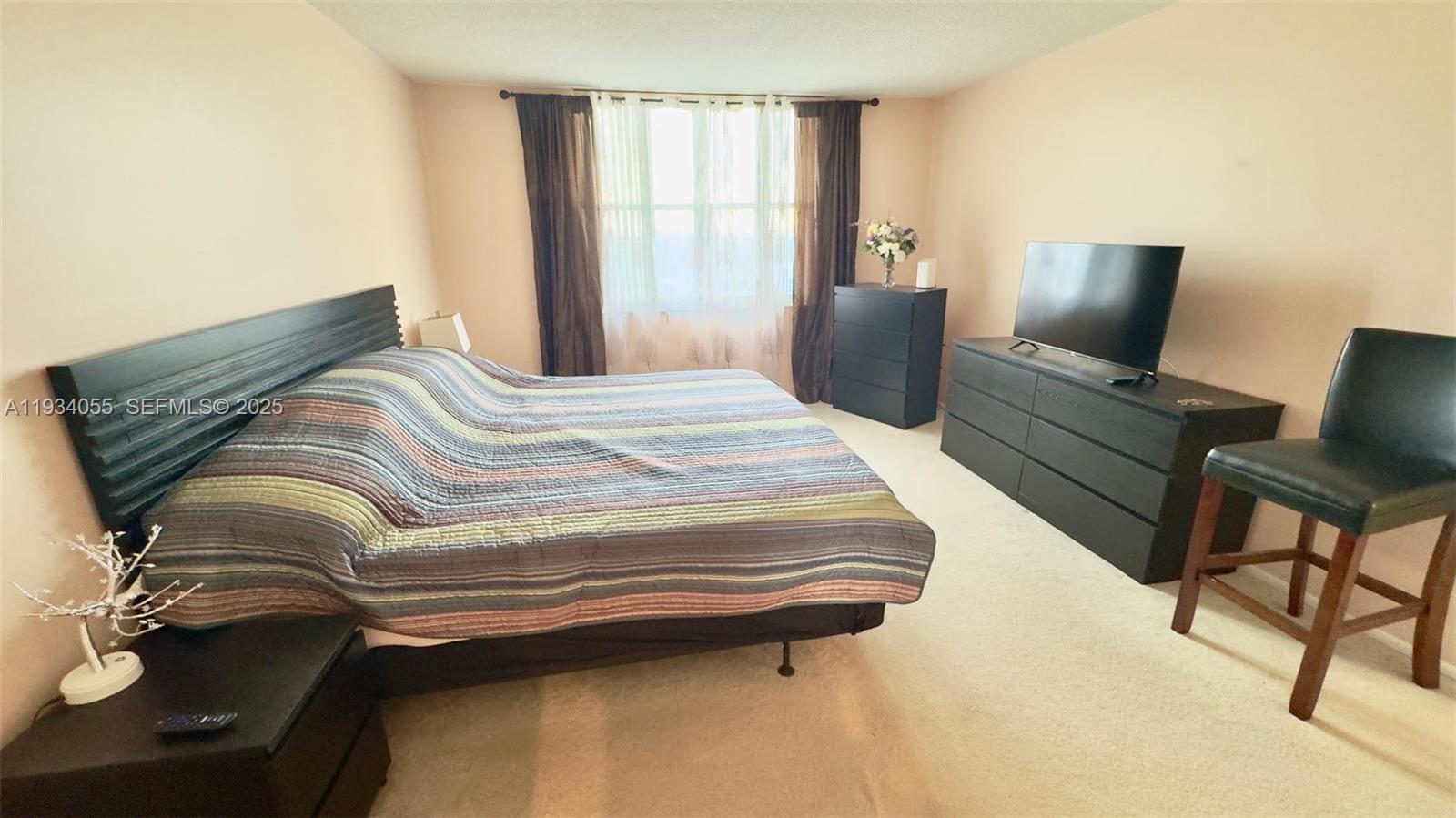 Photo of 427 Golden Isles Dr  #8A, Hallandale Beach, Florida, 33009 - 