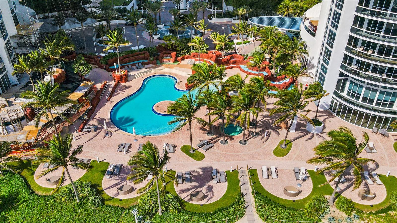 5001 3 / 4 3016 sq. ft. $ 2025-12-22 0 foto