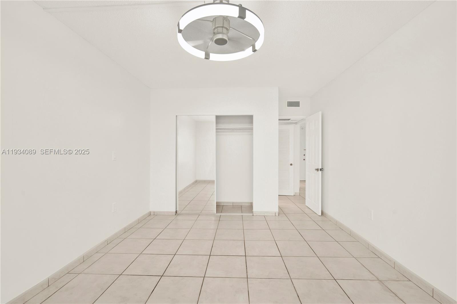 Photo of 400 Kings Point Dr #1604, Sunny Isles Beach, Florida, 33160 -