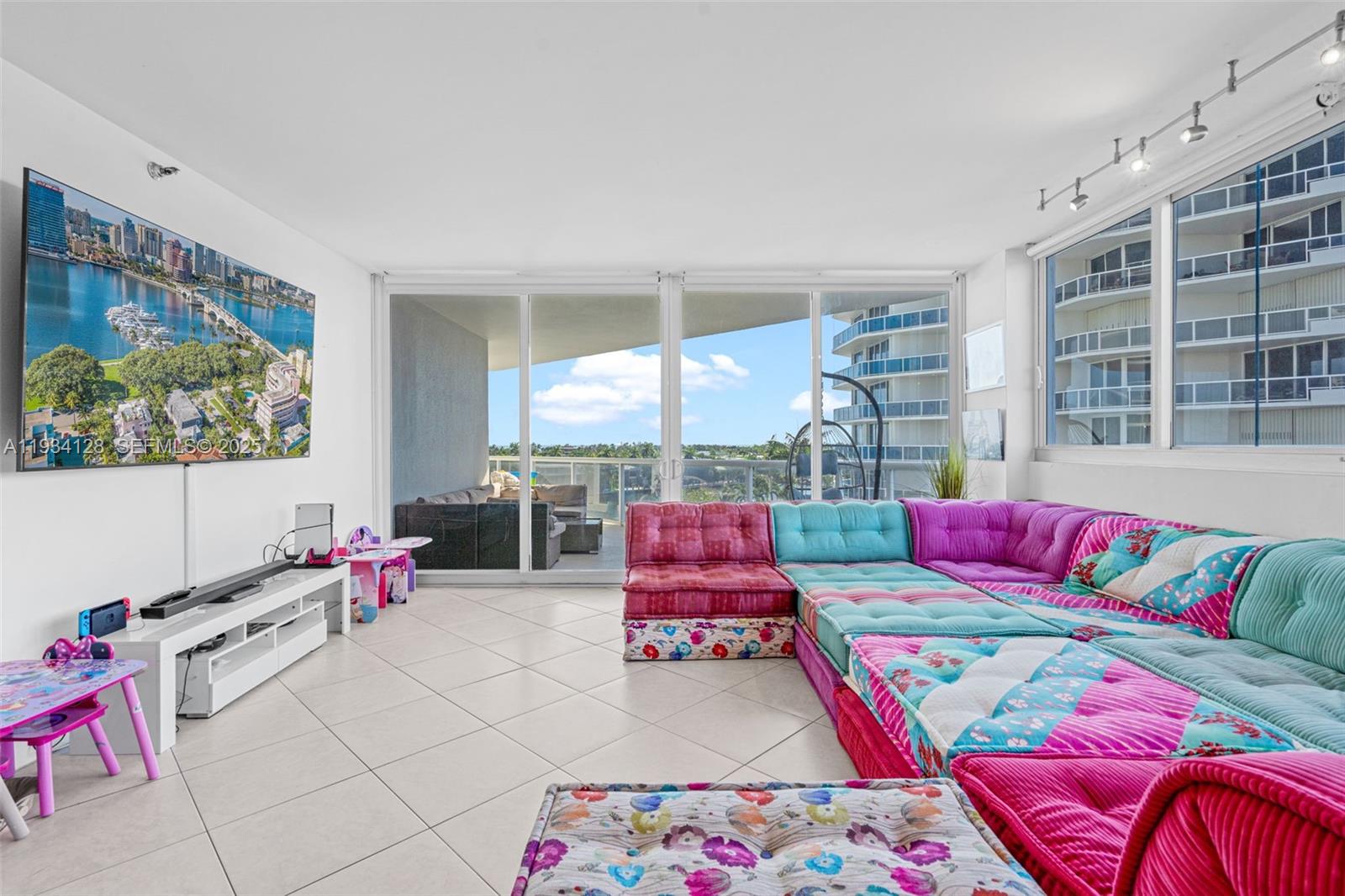 Photo of 3801 207th St  #603, Aventura, Florida, 33180 - 