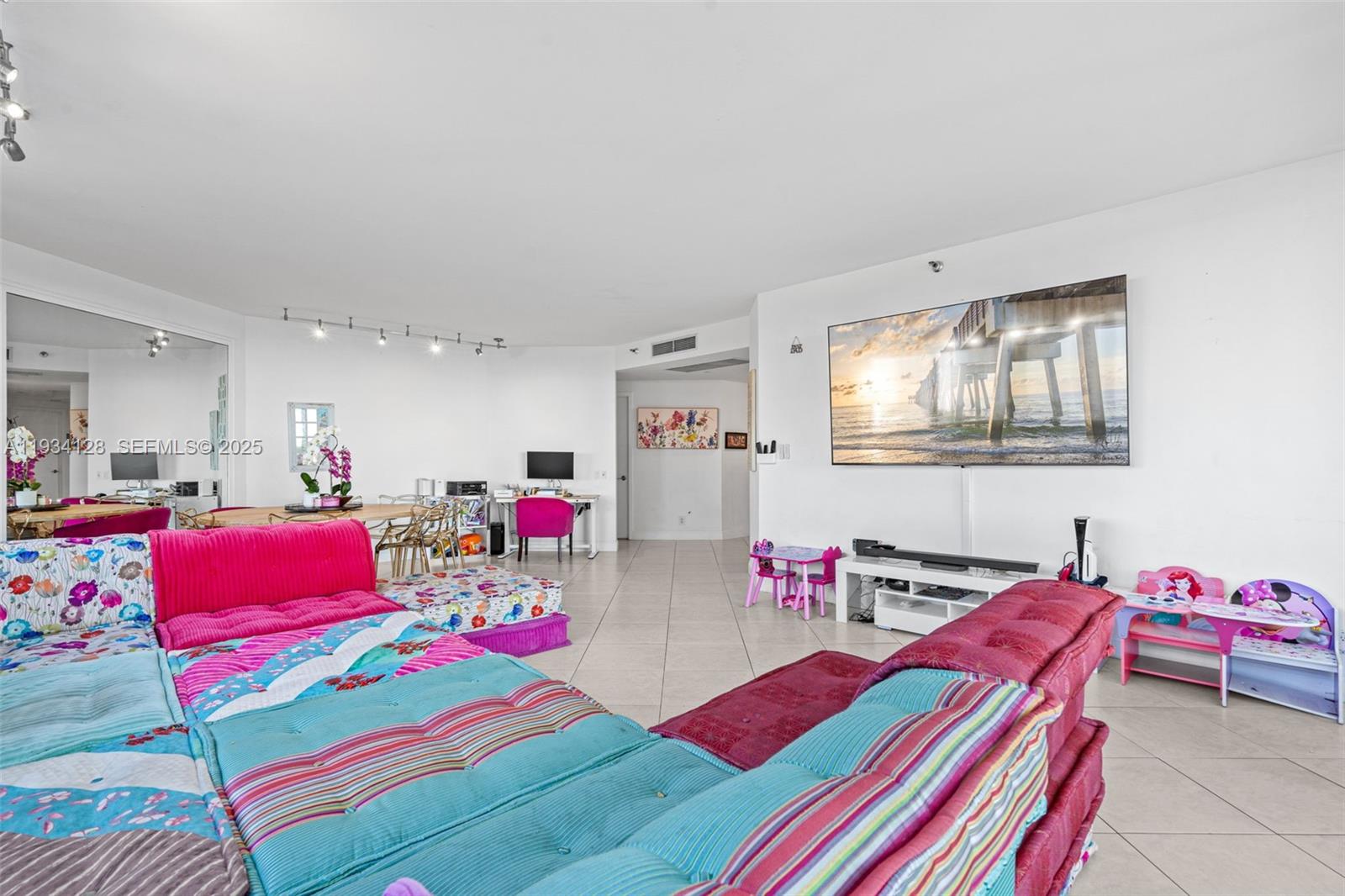 Photo of 3801 207th St  #603, Aventura, Florida, 33180 - 