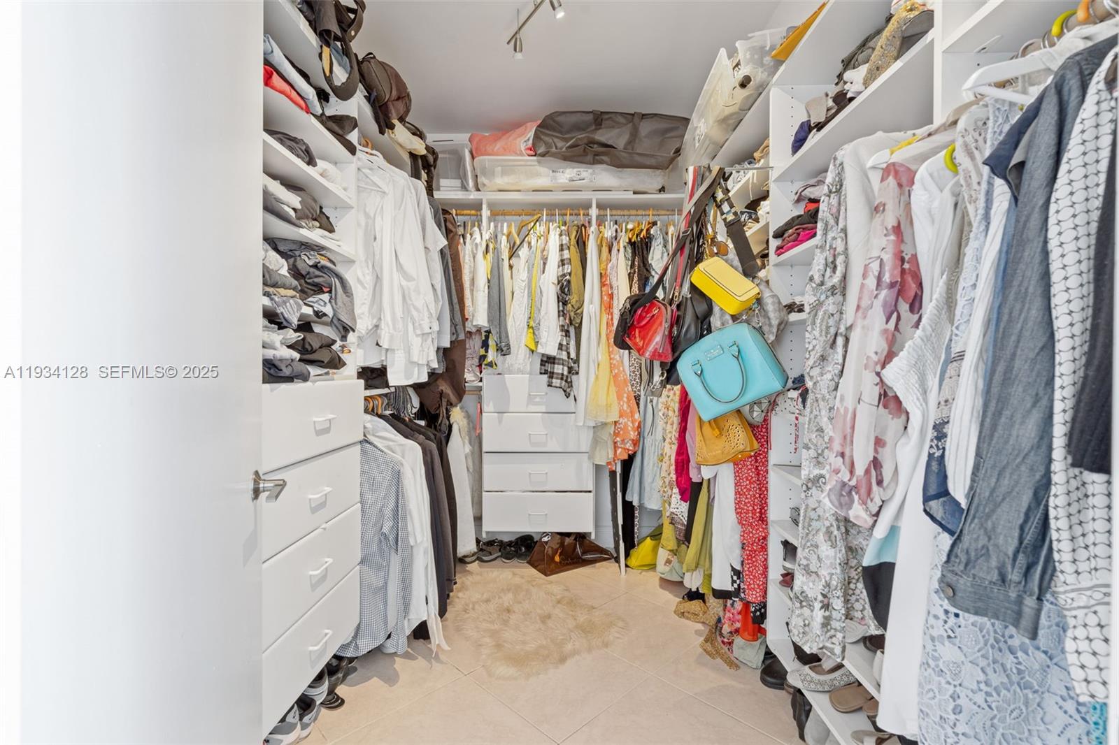 Photo of 3801 207th St  #603, Aventura, Florida, 33180 - 