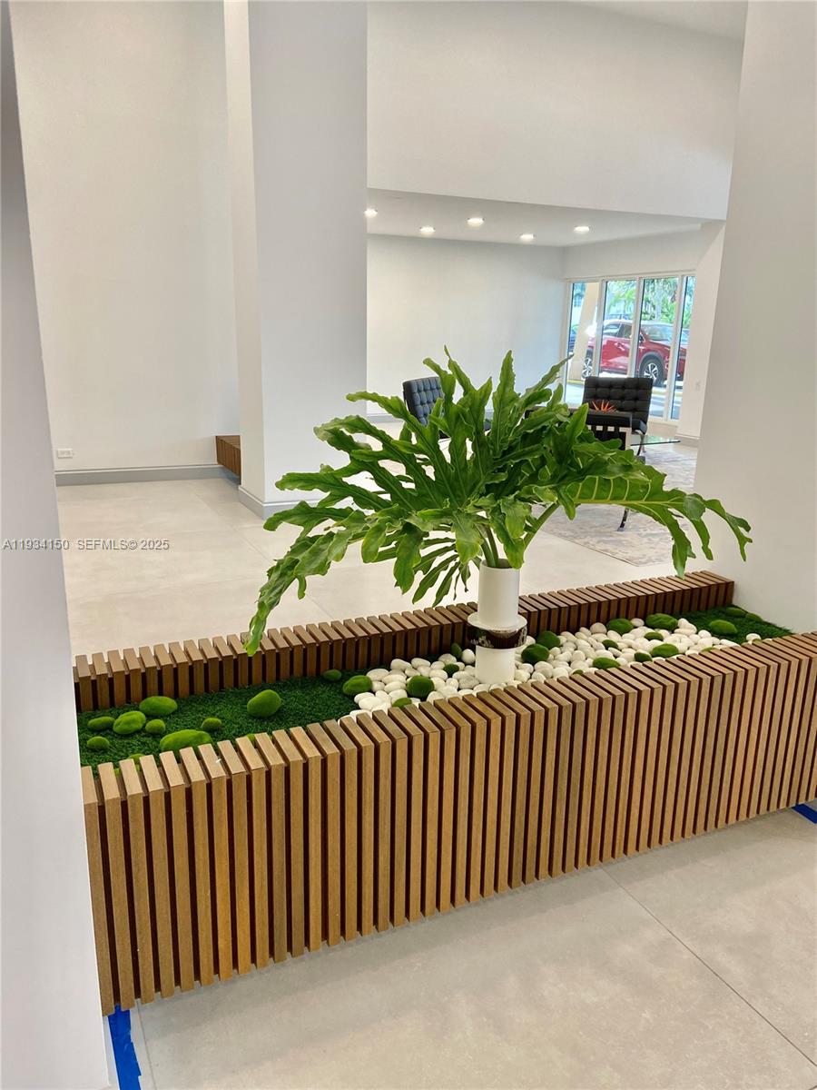 See details 819 2 / 2 1525 sq. ft. $ 2025-12-22 0 Photo