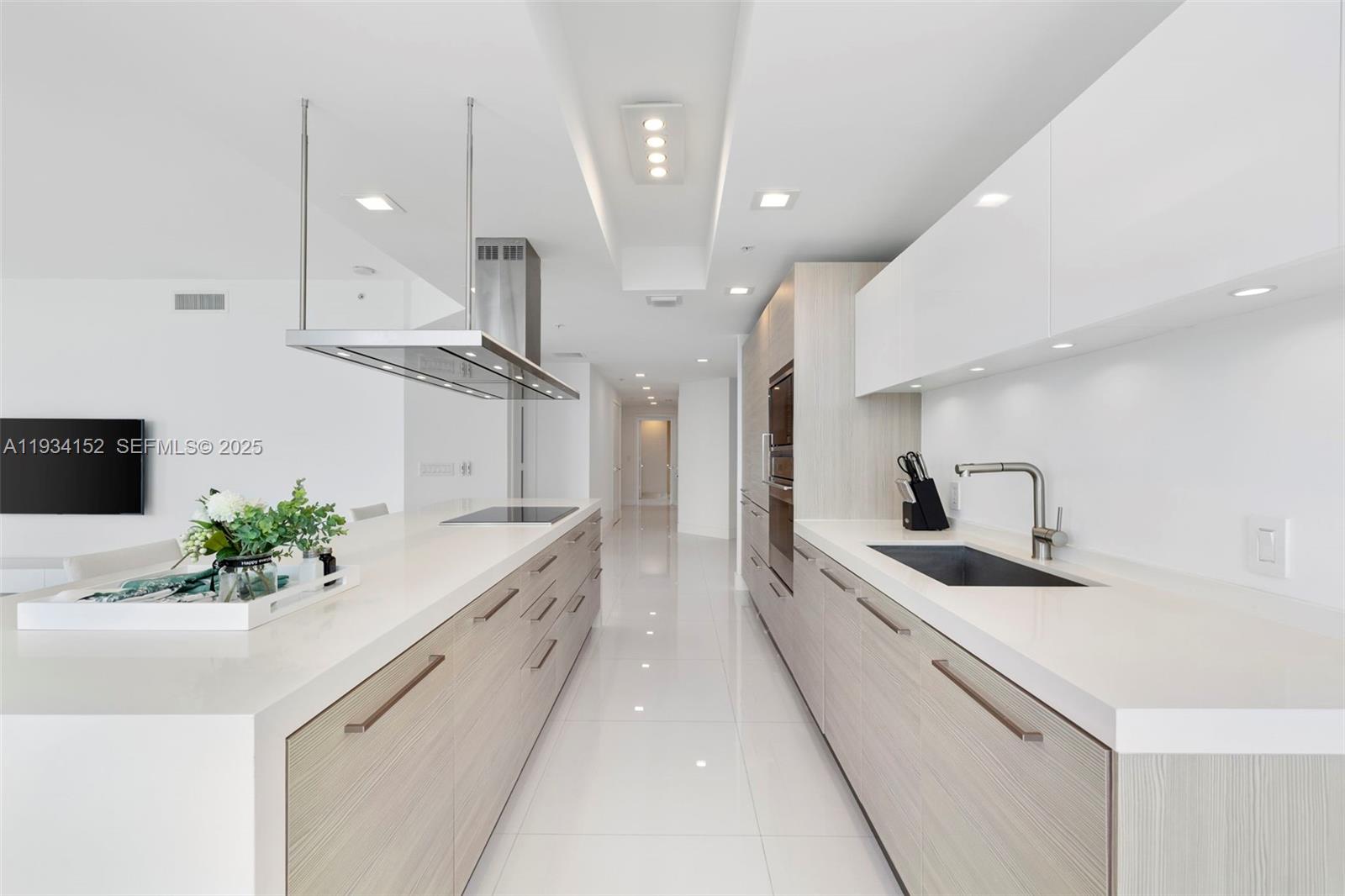 Photo of 17111 Biscayne Blvd  #1110, North Miami Beach, Florida, 33160 - 