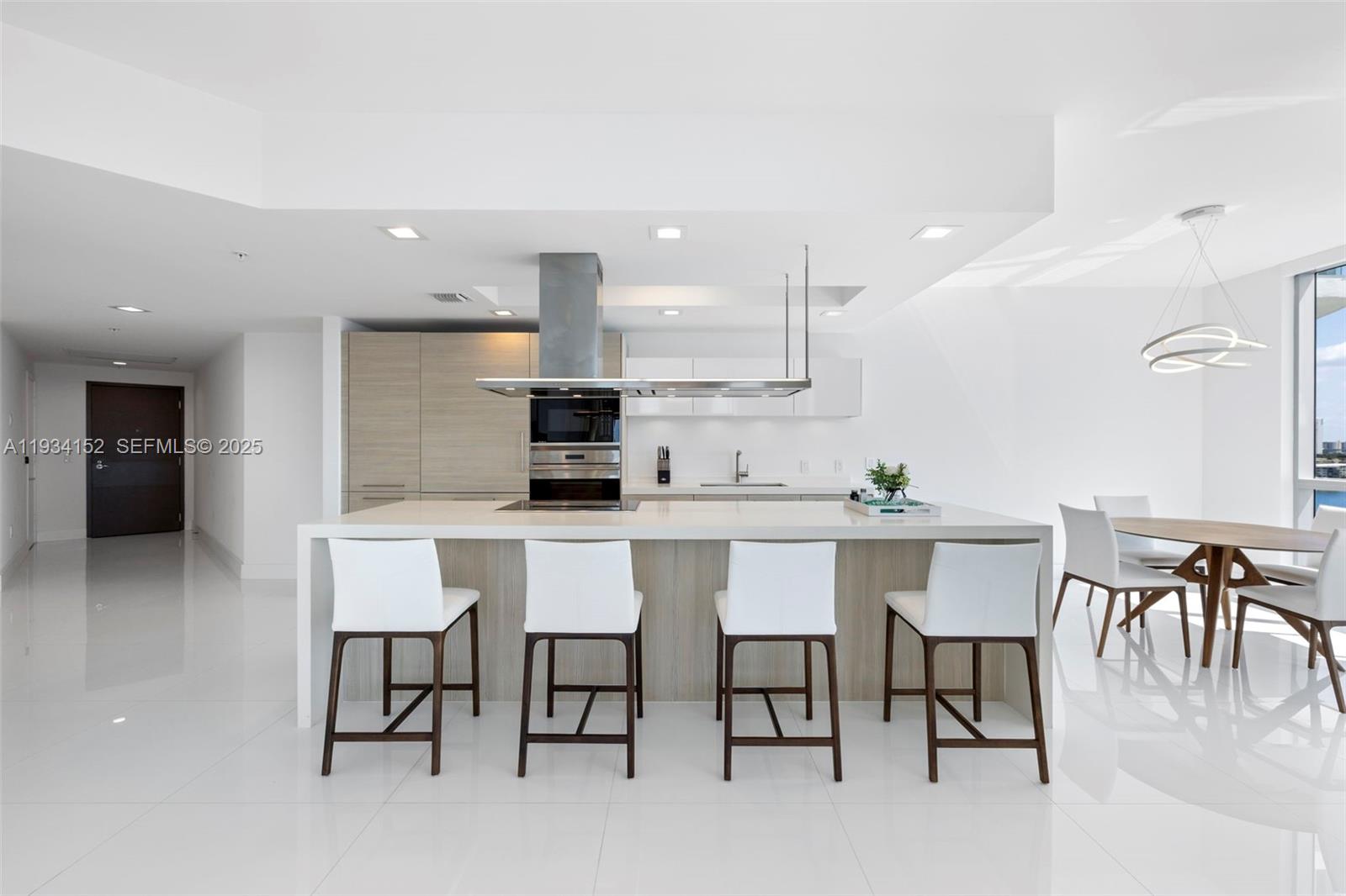 Photo of 17111 Biscayne Blvd  #1110, North Miami Beach, Florida, 33160 - 