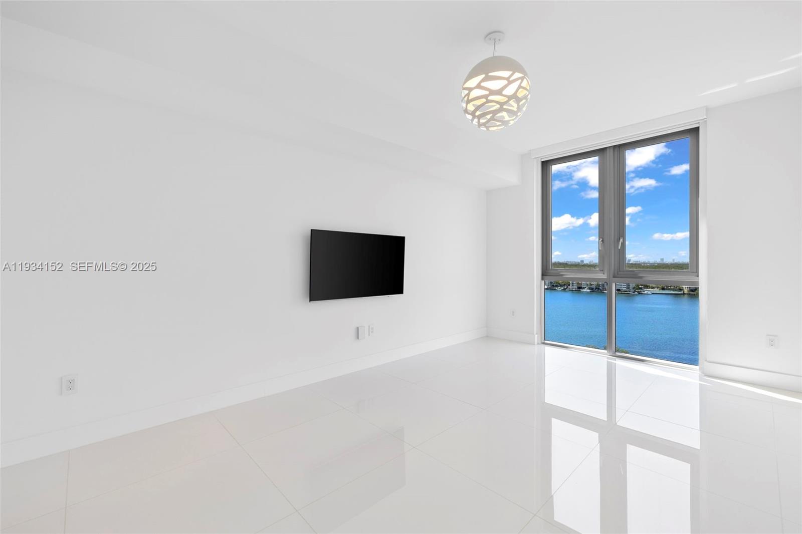 Photo of 17111 Biscayne Blvd  #1110, North Miami Beach, Florida, 33160 - 