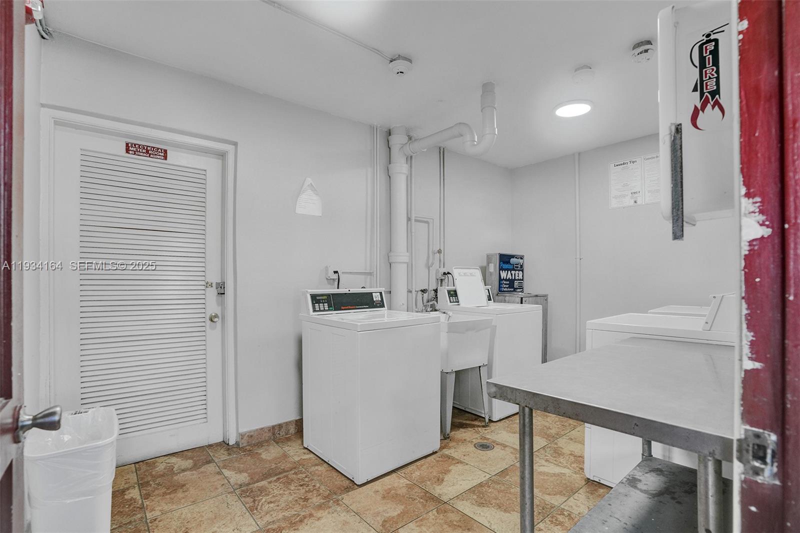 304-2 2 / 2 1036 sq. ft. $ 2025-12-22 0 Photo