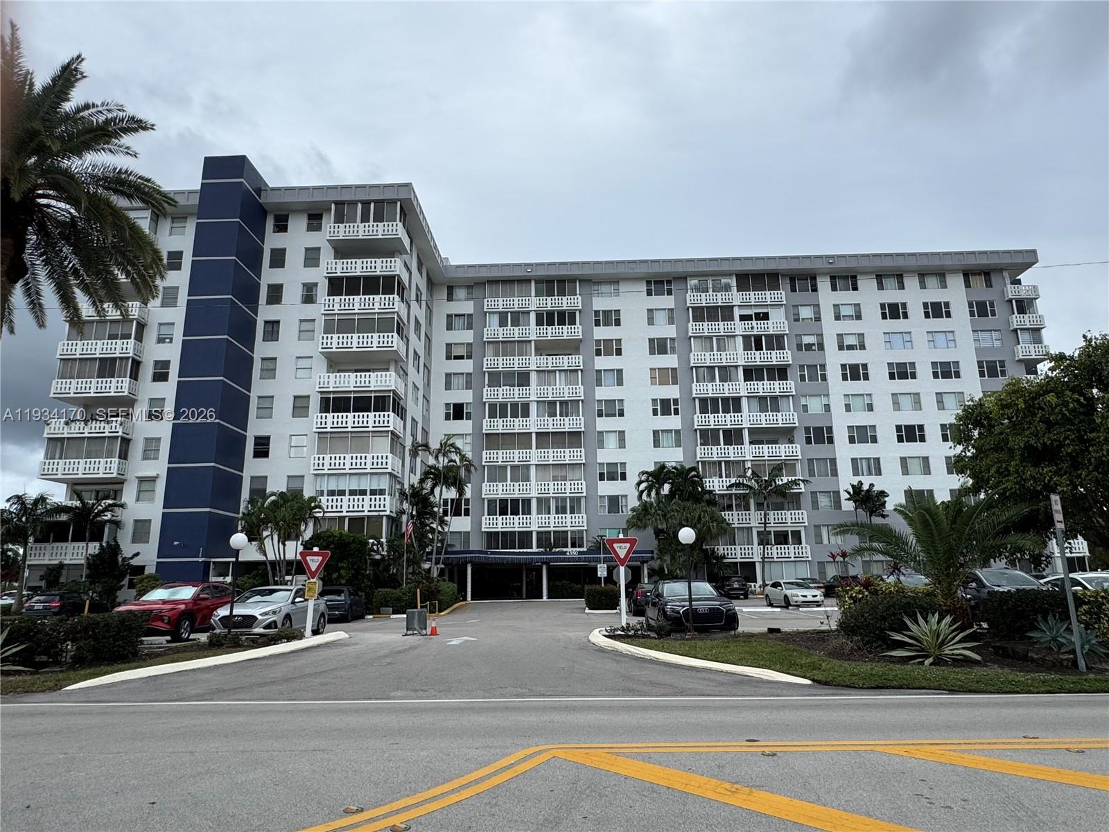 Подробнее 702 2 / 2 1132 кв.футов $ 2025-12-22 0 Фото