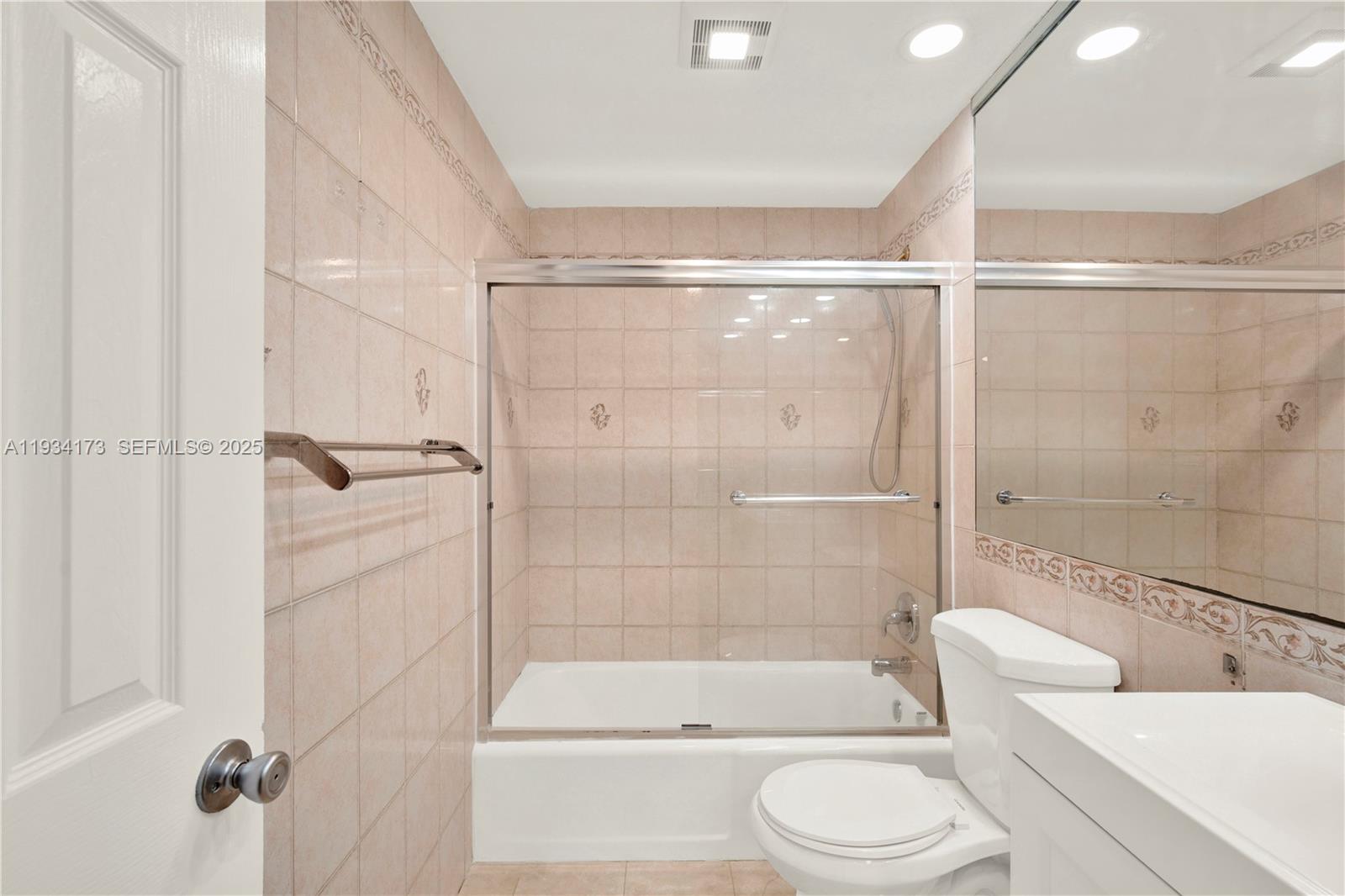 Photo of 400 Kings Point Dr  #1604, Sunny Isles Beach, Florida, 33160 - 