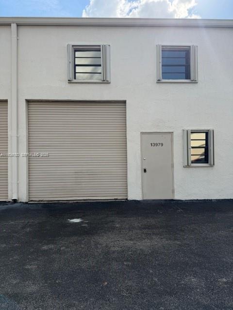 105  /   sq. ft. $ 2025-12-22 0 Photo