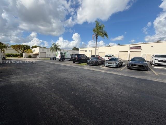 105  /   sq. ft. $ 2025-12-22 0 Photo