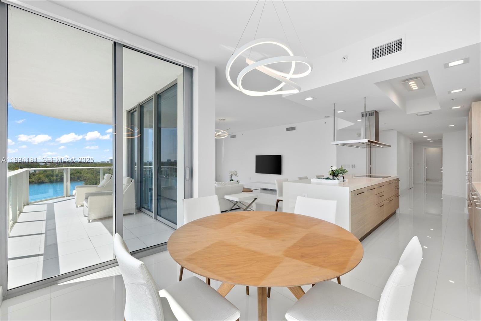 Photo of 17111 Biscayne Blvd  #1110, North Miami Beach, Florida, 33160 - 