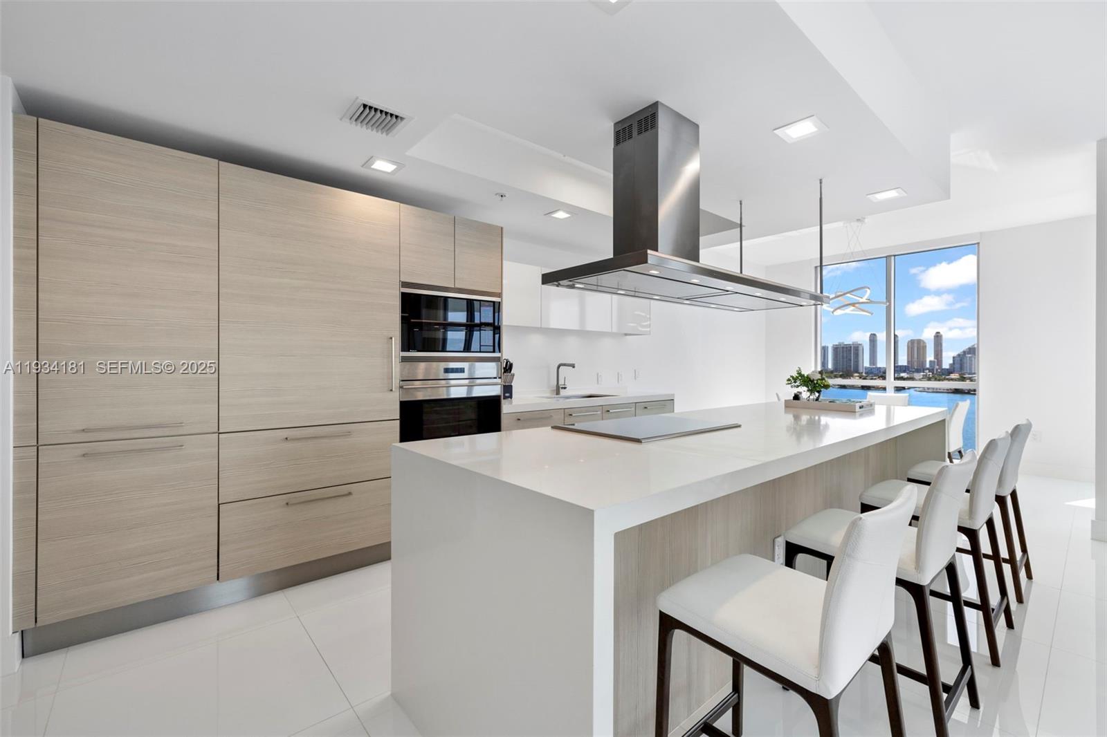 Photo of 17111 Biscayne Blvd  #1110, North Miami Beach, Florida, 33160 - 