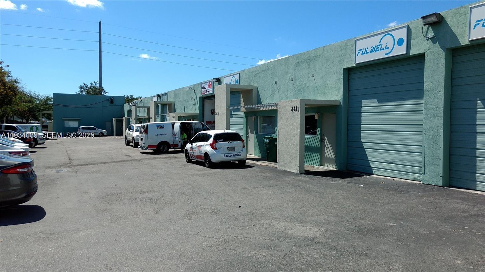 4811  /   sq. ft. $ 2025-12-22 0 Photo