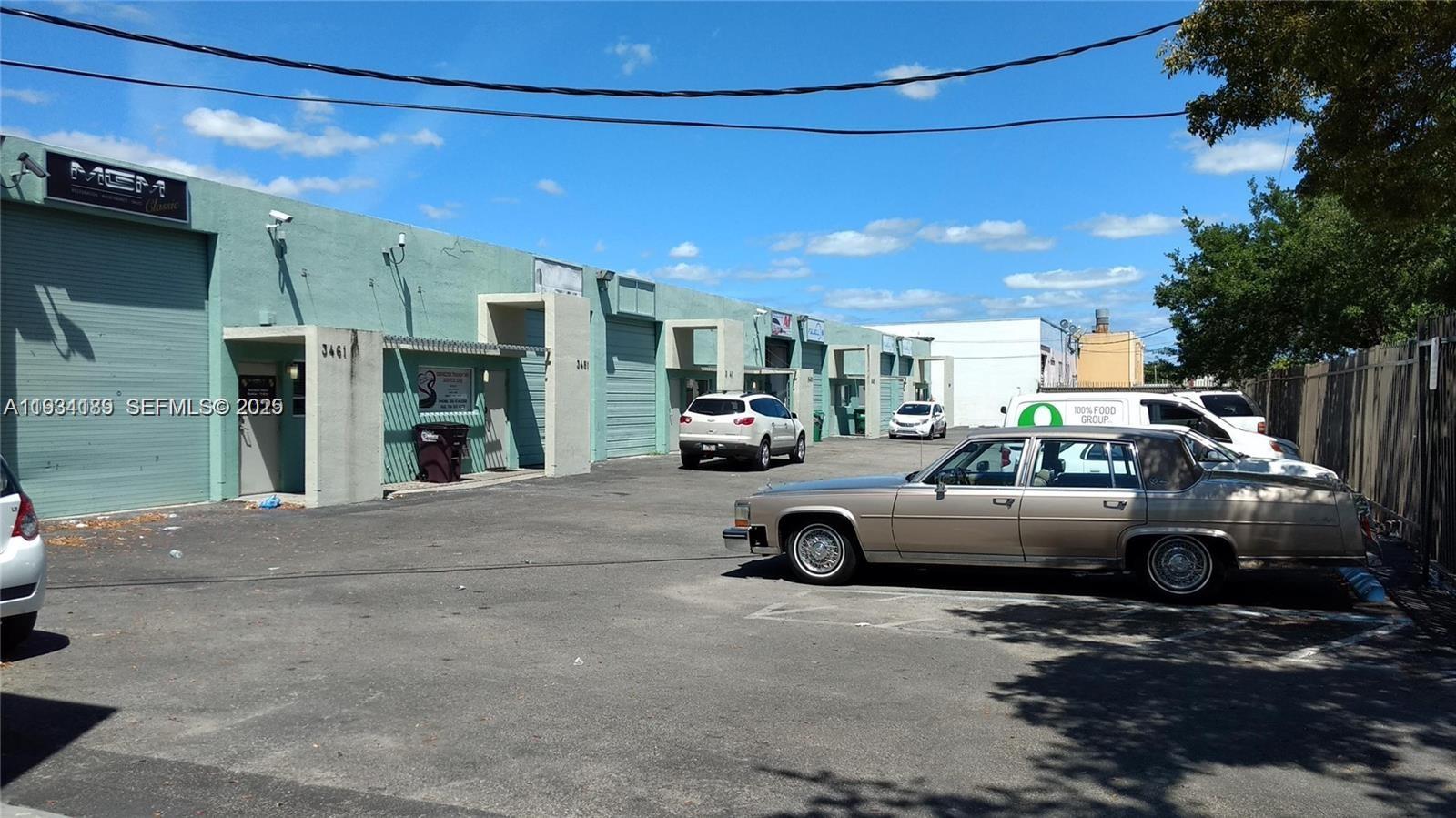 4811  /   sq. ft. $ 2025-12-22 0 Photo