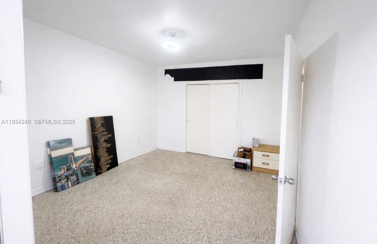   /  2494 sq. ft. $ 2025-12-22 0 foto