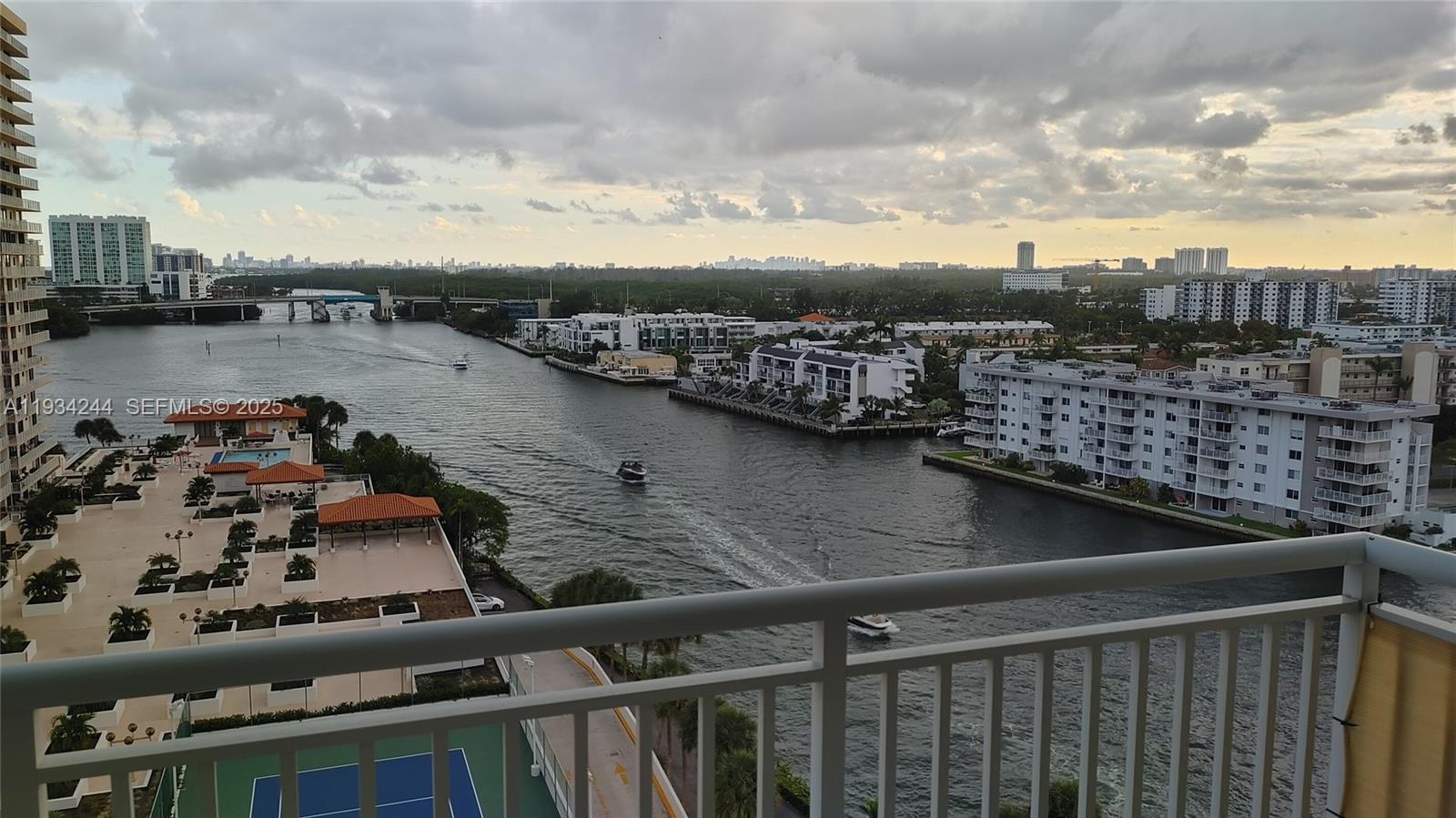 1405 1 / 2 1104 sq. ft. $ 2025-12-22 0 Photo