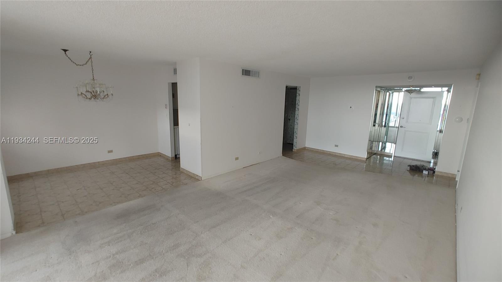 1405 1 / 2 1104 sq. ft. $ 2025-12-22 0 Photo