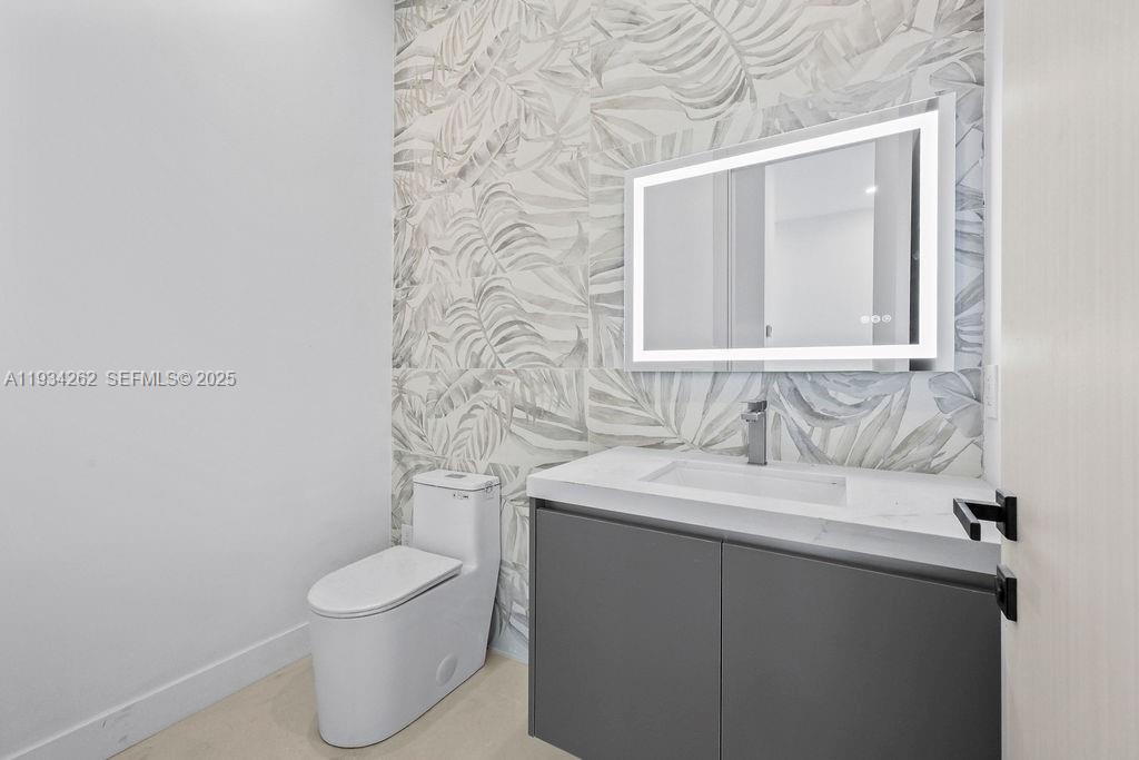   /  4992 sq. ft. $ 2025-12-22 0 foto